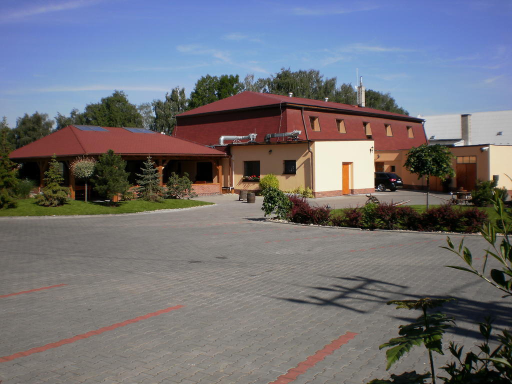 Penzion Na Netrebe Pardubice Bagian luar foto